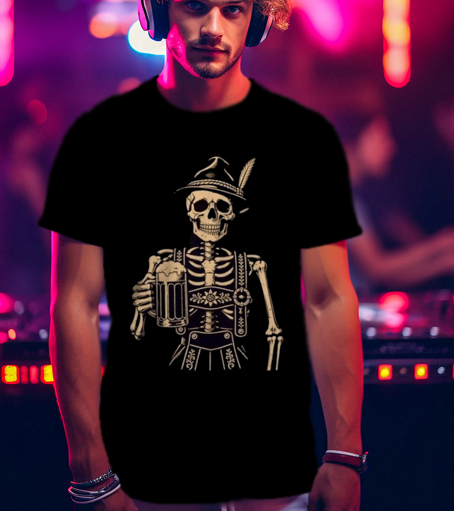 Oktoberfest Skeleton In Lederhosen With Beer And Bavarian Hat T-Shirt