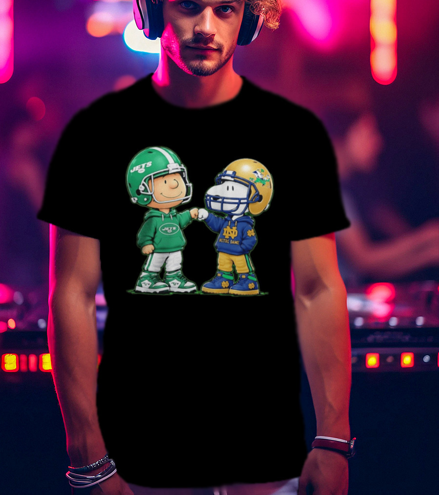 Charlie Brown Jets Snoopy Notre Dame Fist Bump T-Shirt