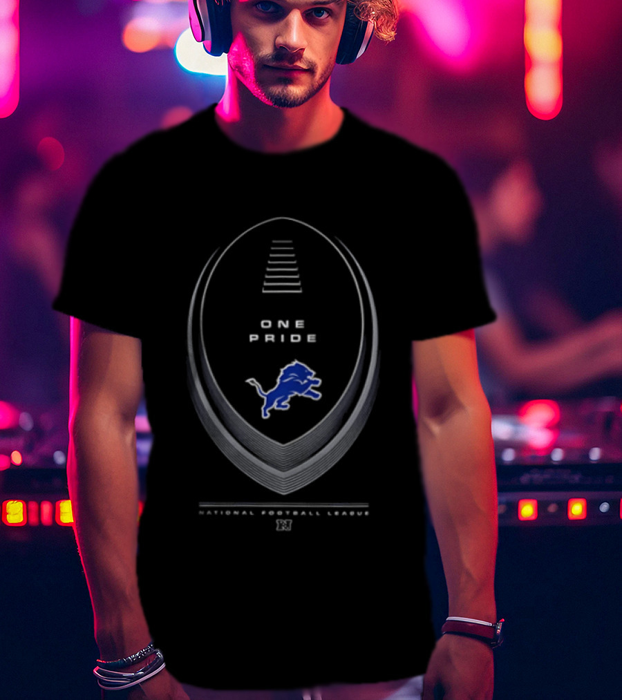 One Pride National Football League Lion T-Shirt