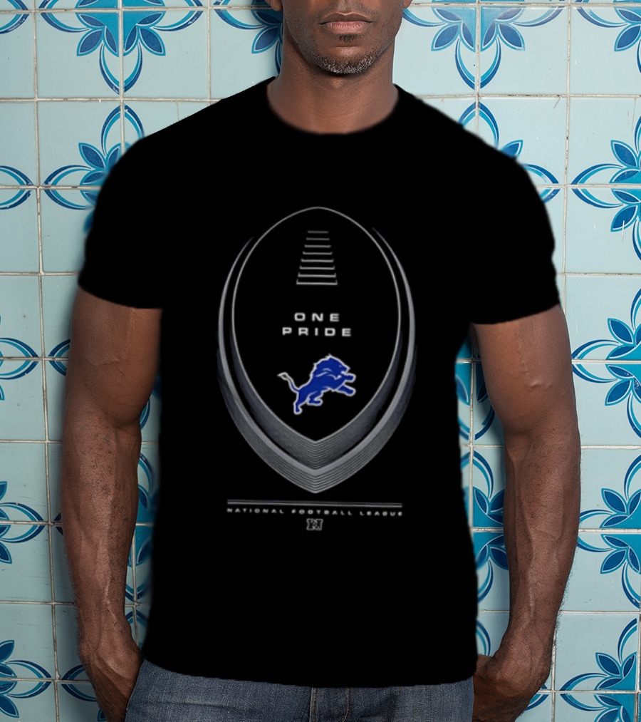 One Pride National Football League Lion T-Shirt