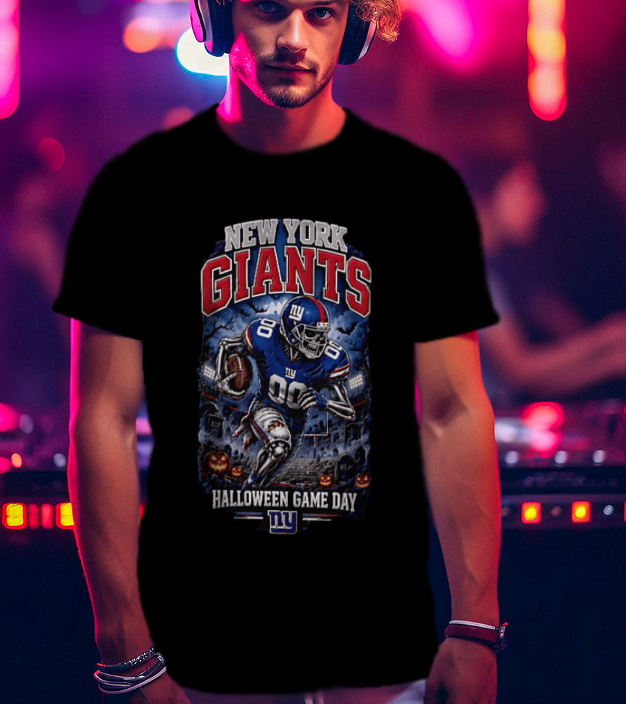 New York Giants Halloween Game Day Football Skeleton Never Fear The Night T-Shirt