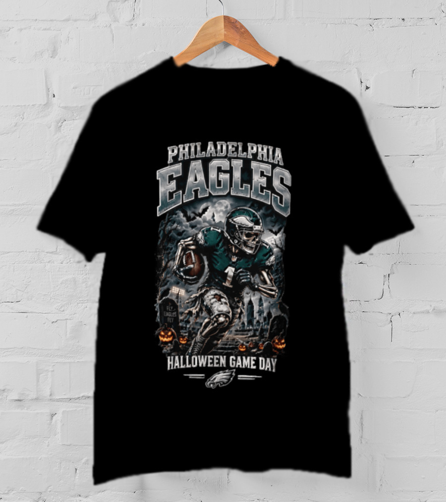 Philadelphia Eagles Halloween Game Day Fly Eagles Fly Never Fear The Night T-Shirt