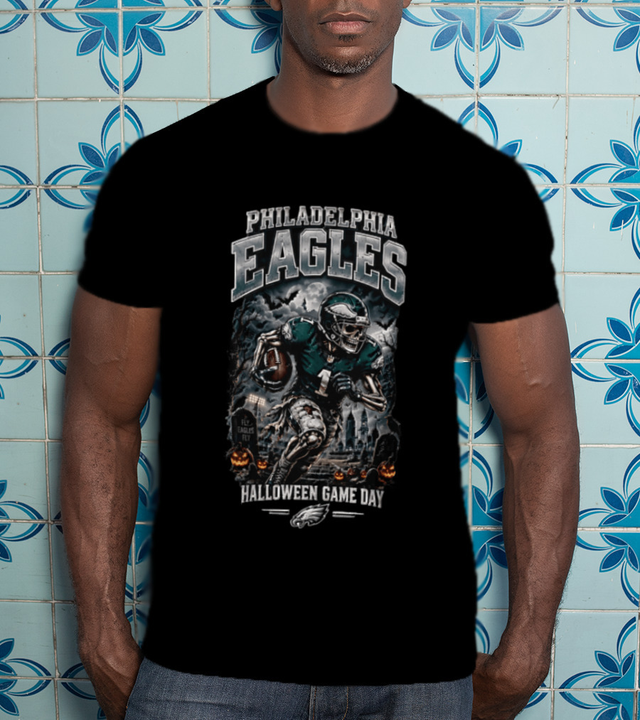 Philadelphia Eagles Halloween Game Day Fly Eagles Fly Never Fear The Night T-Shirt