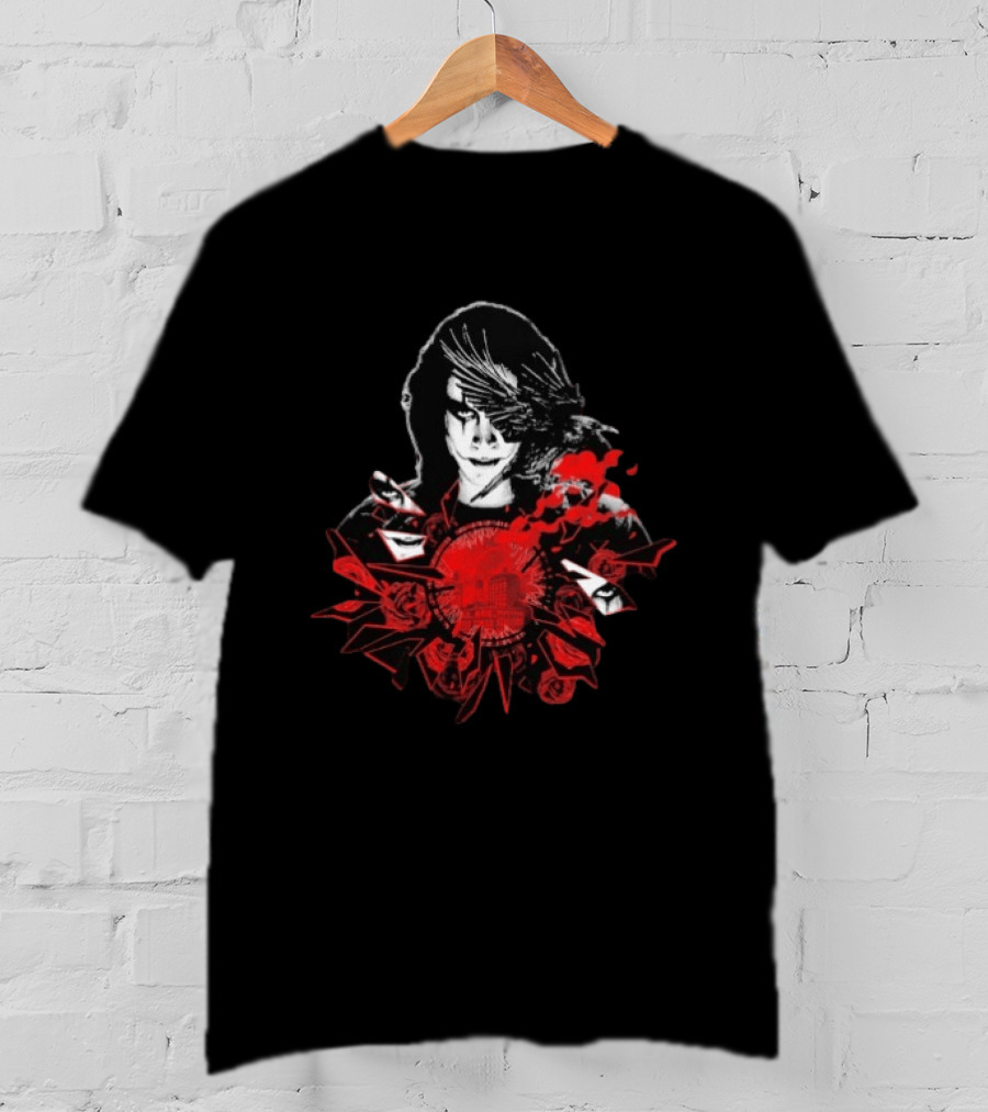 The Crow Shattered Love Red Roses And City Skyline T-Shirt