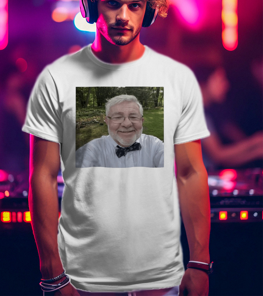 John Chungus Selfie Bow Tie Grandpa Outdoors T-Shirt