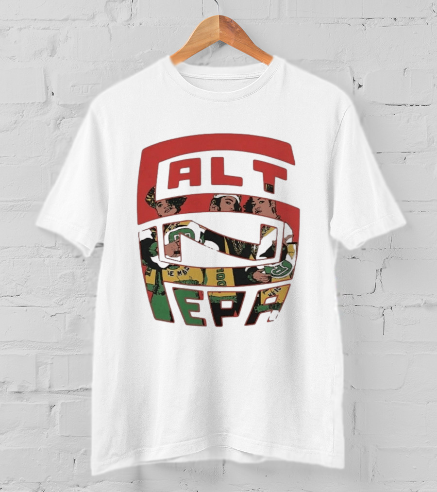 Salt N Pepa Group Members In Bold Outfits T-Shirt