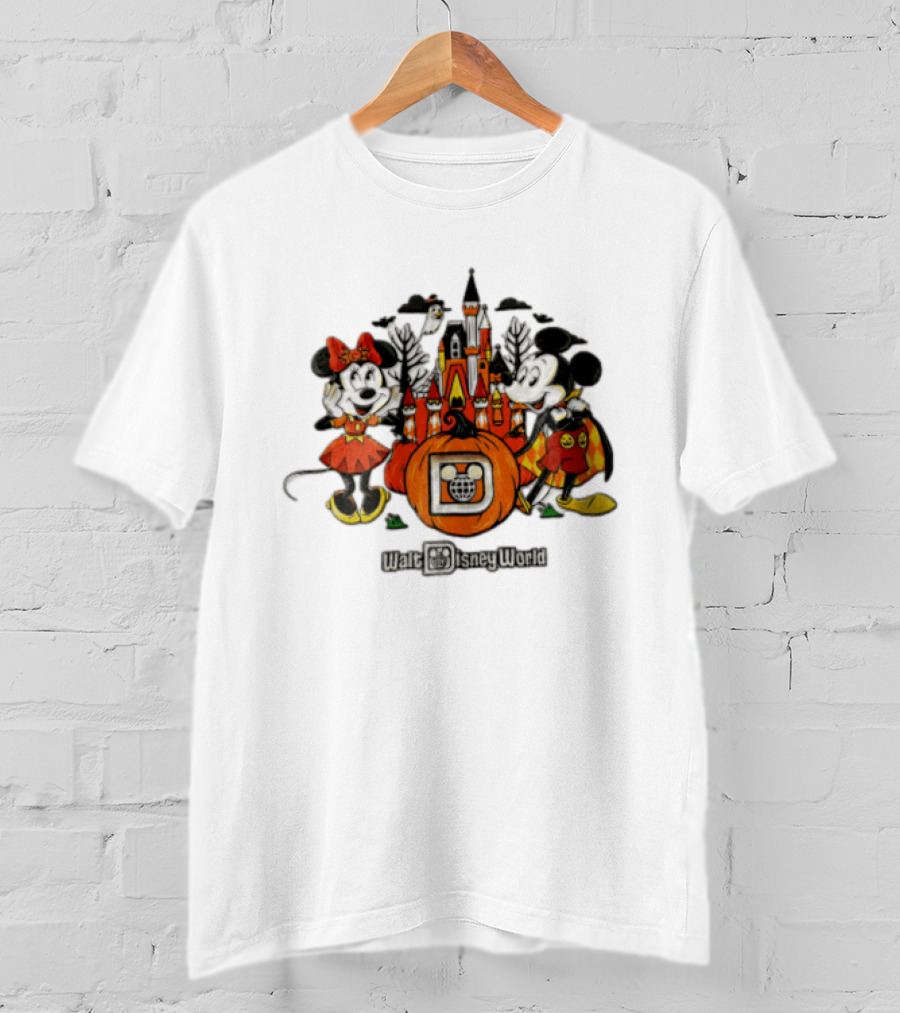 Walt Disney World Halloween Minnie Mouse Mickey Castle Pumpkin T-Shirt