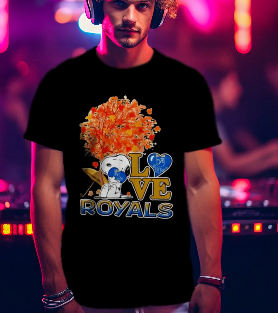 KC Royals Love Snoopy Hug Heart Peanuts Baseball Fall Tree T-Shirt