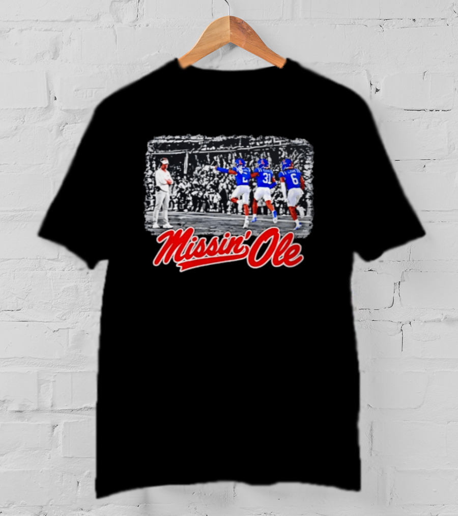 Missin' Ole Mississippi Football Scene With Players And Coach T-Shirt