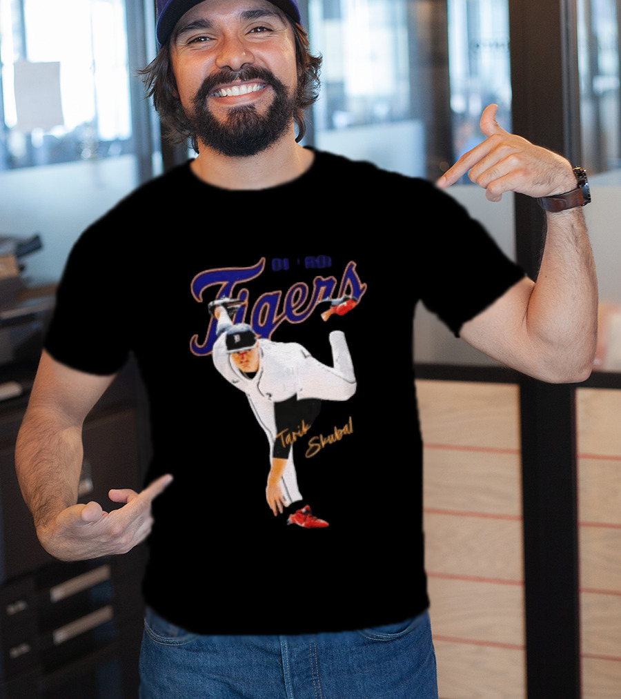 Detroit Tigers Tarik Skubal Pitcher Throwing Baseball Tigers T-Shirt