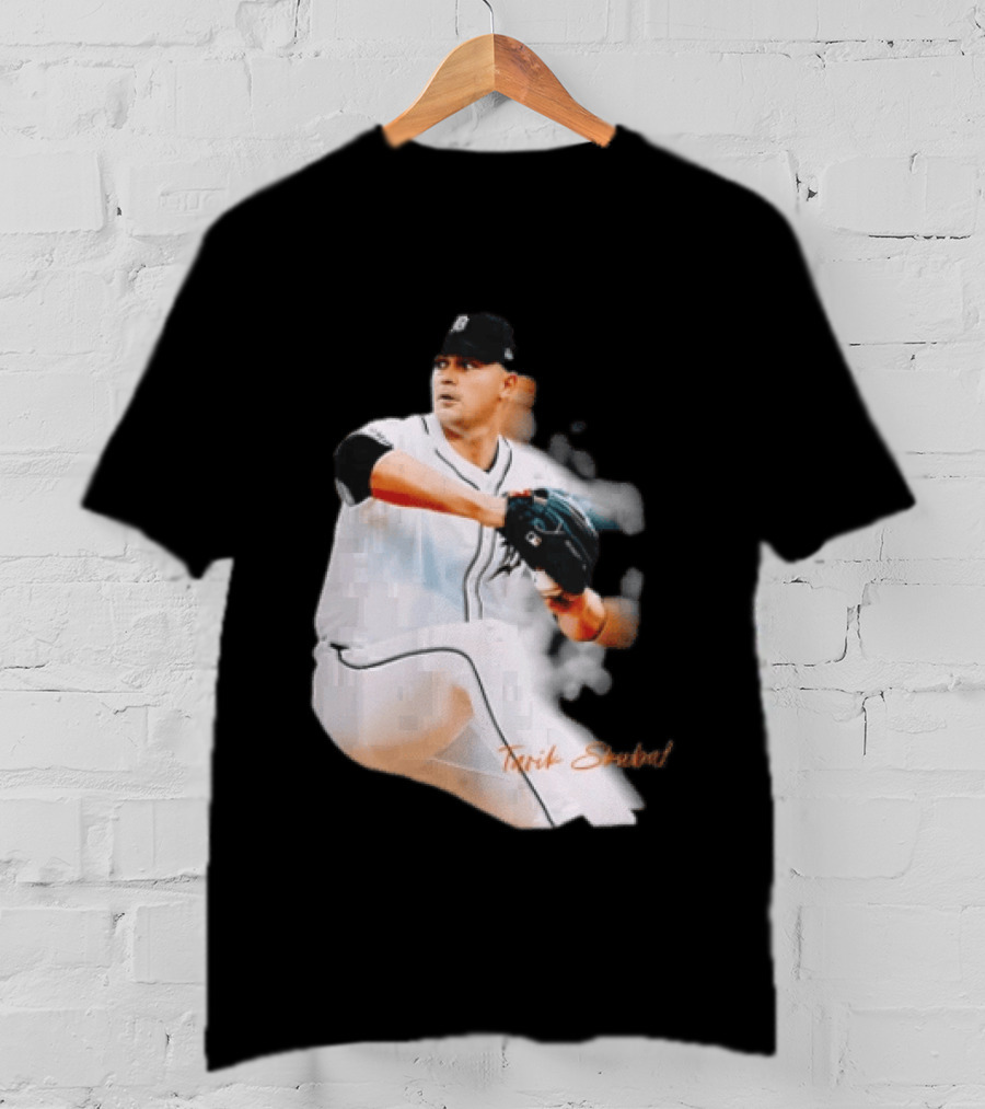 Detroit Tigers Tarik Skubal Pitcher Action Baseball T-Shirt