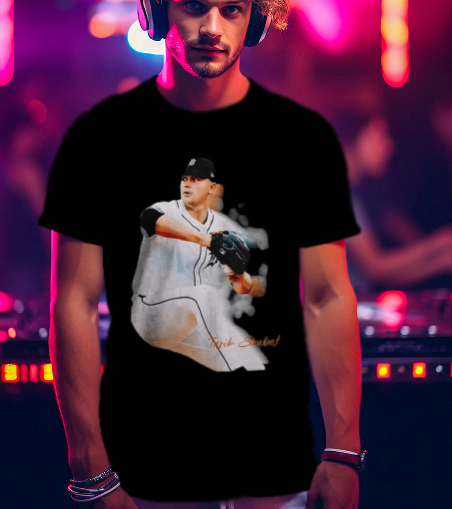 Detroit Tigers Tarik Skubal Pitcher Action Baseball T-Shirt