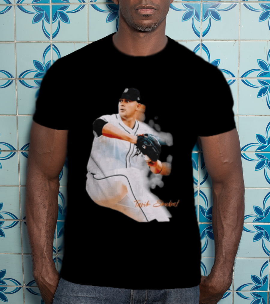 Detroit Tigers Tarik Skubal Pitcher Action Baseball T-Shirt