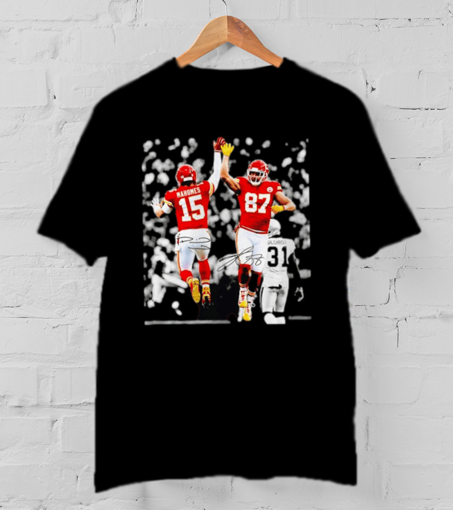Travis Kelce Patrick Mahomes Kansas City Chiefs Autographed Celebration 15 87 T-Shirt