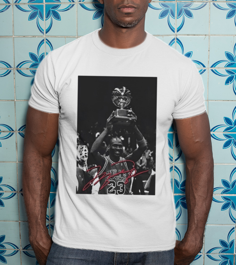 Chicago Bulls Michael Jordan Trophy Victory Celebration Image 23 Signature T-Shirt
