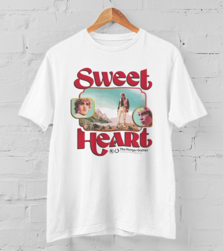Lions Gate Store The Hunger Games Sunrise On The Reaping Sweetheart Vintage Style Scene T-Shirt