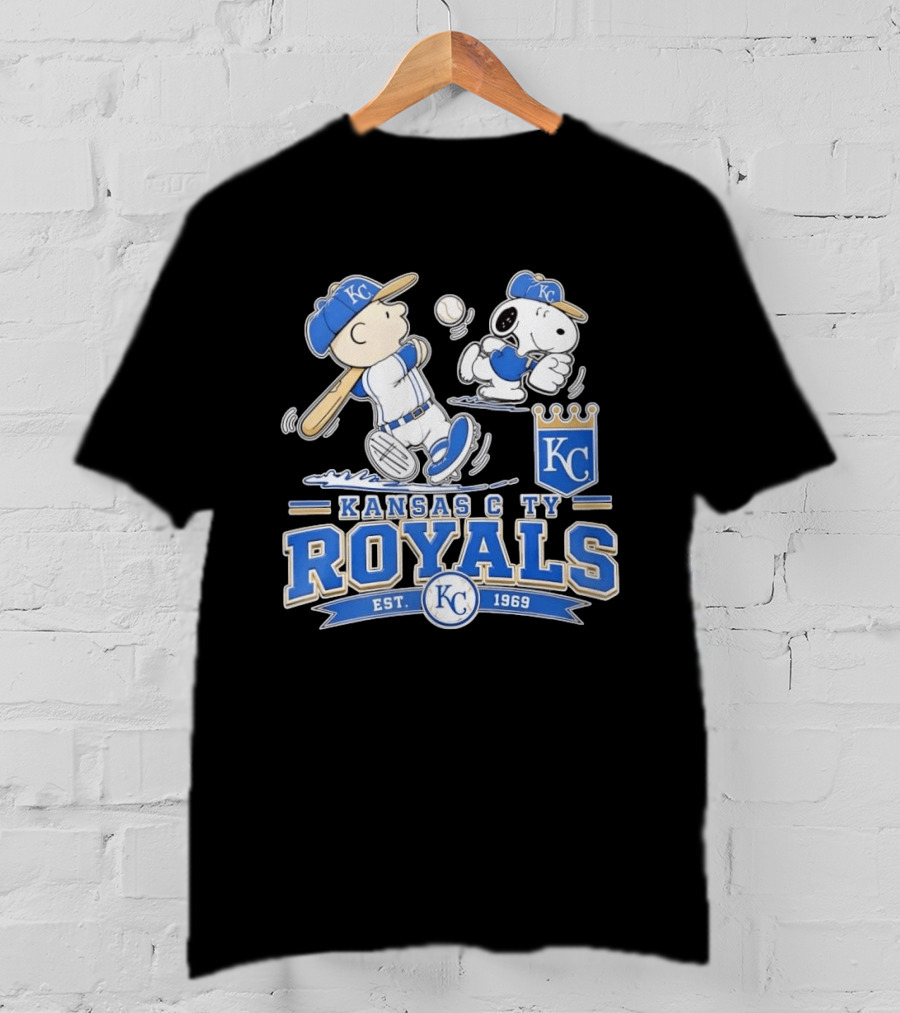 Peanuts Charlie Brown Snoopy Kansas City Royals Baseball KC Est 1969 T-Shirt