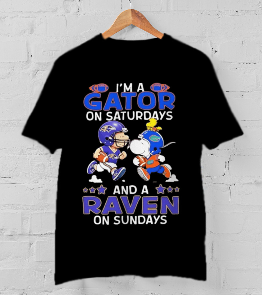 I'm A Gator On Saturdays And A Raven On Sundays Snoopy Charlie Brown Football T-Shirt