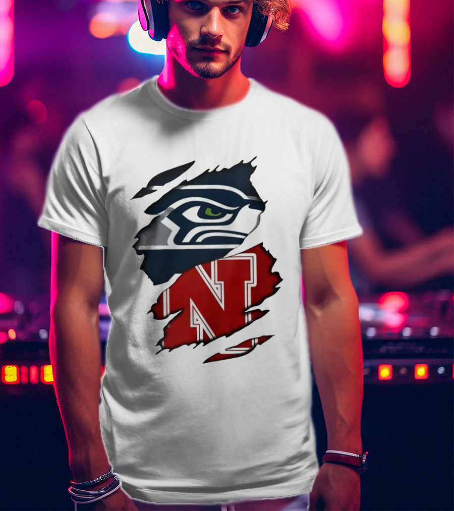 Seattle Seahawks And Nebraska Cornhuskers Split Torn Fabric Blend T-Shirt