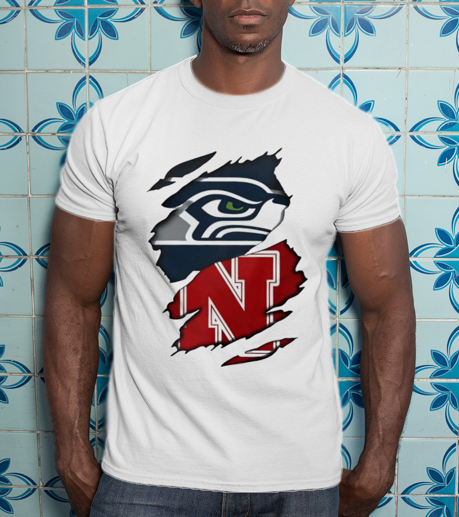 Seattle Seahawks And Nebraska Cornhuskers Split Torn Fabric Blend T-Shirt