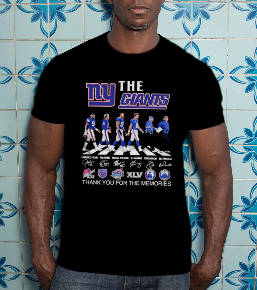 The New York Giants Thank You For The Memories Road Abbey Signatures T-Shirt