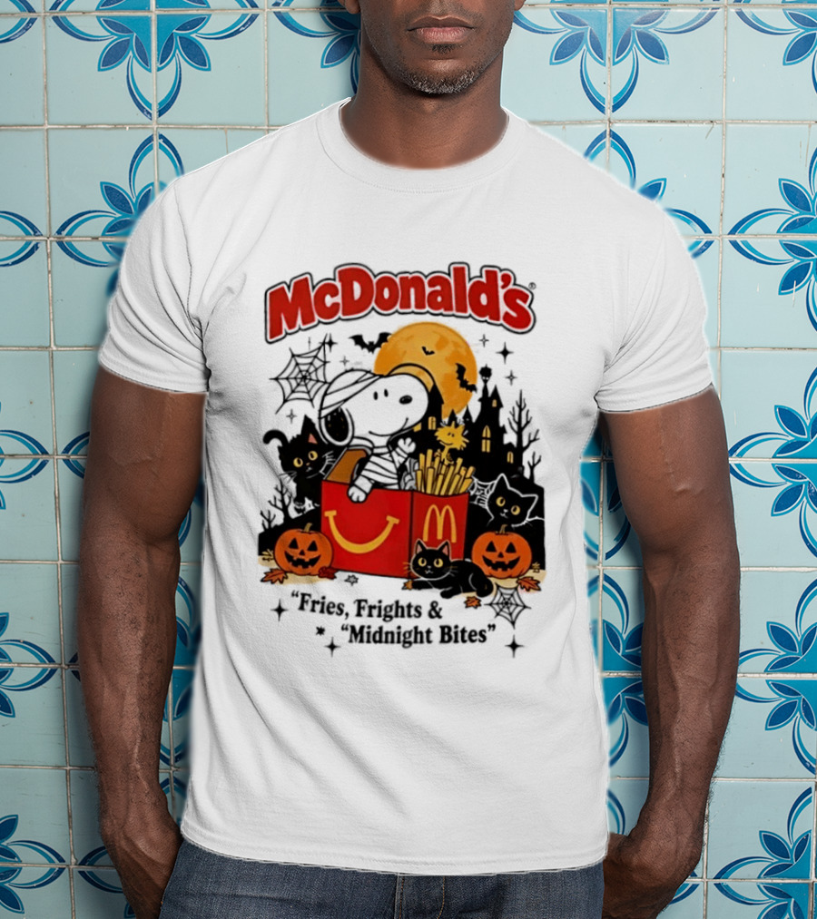 Snoopy McDonald's Halloween Fires Frights Midnight Bites Pumpkin Black Cat Moon T-Shirt