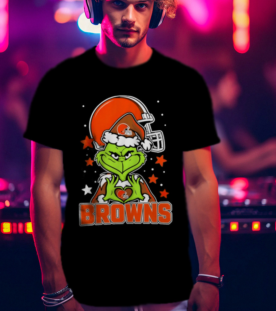 Grinch Heart Love Cleveland Browns Christmas Football T-Shirt
