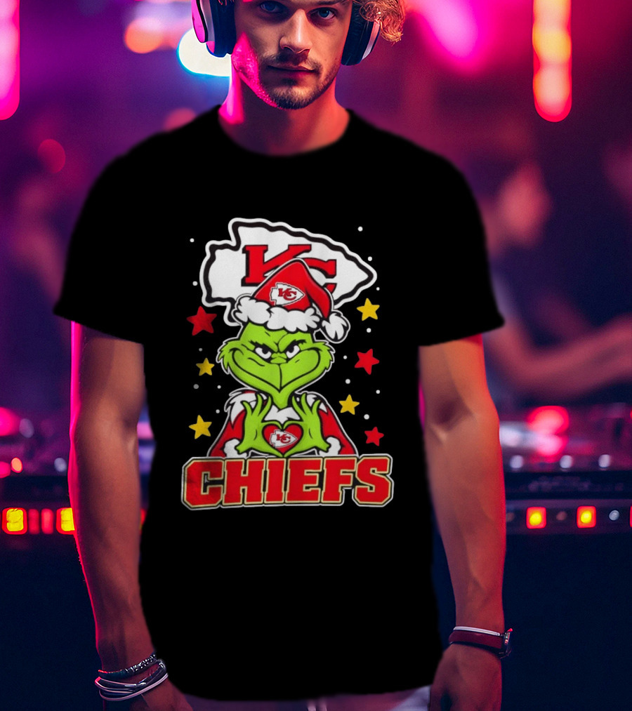 Grinch Heart Love Kansas City Chiefs Christmas Football T-Shirt