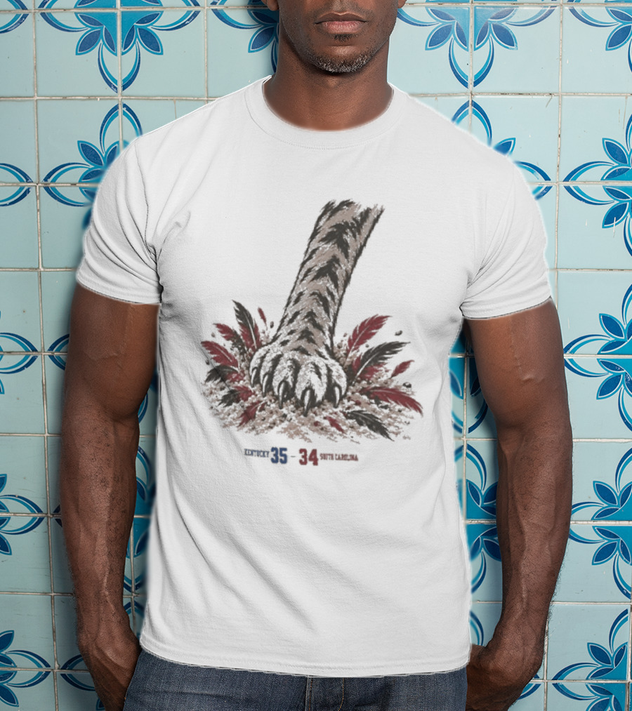 Kentucky Wildcats 35 34 South Carolina Gamecocks Claw And Feathers T-Shirt