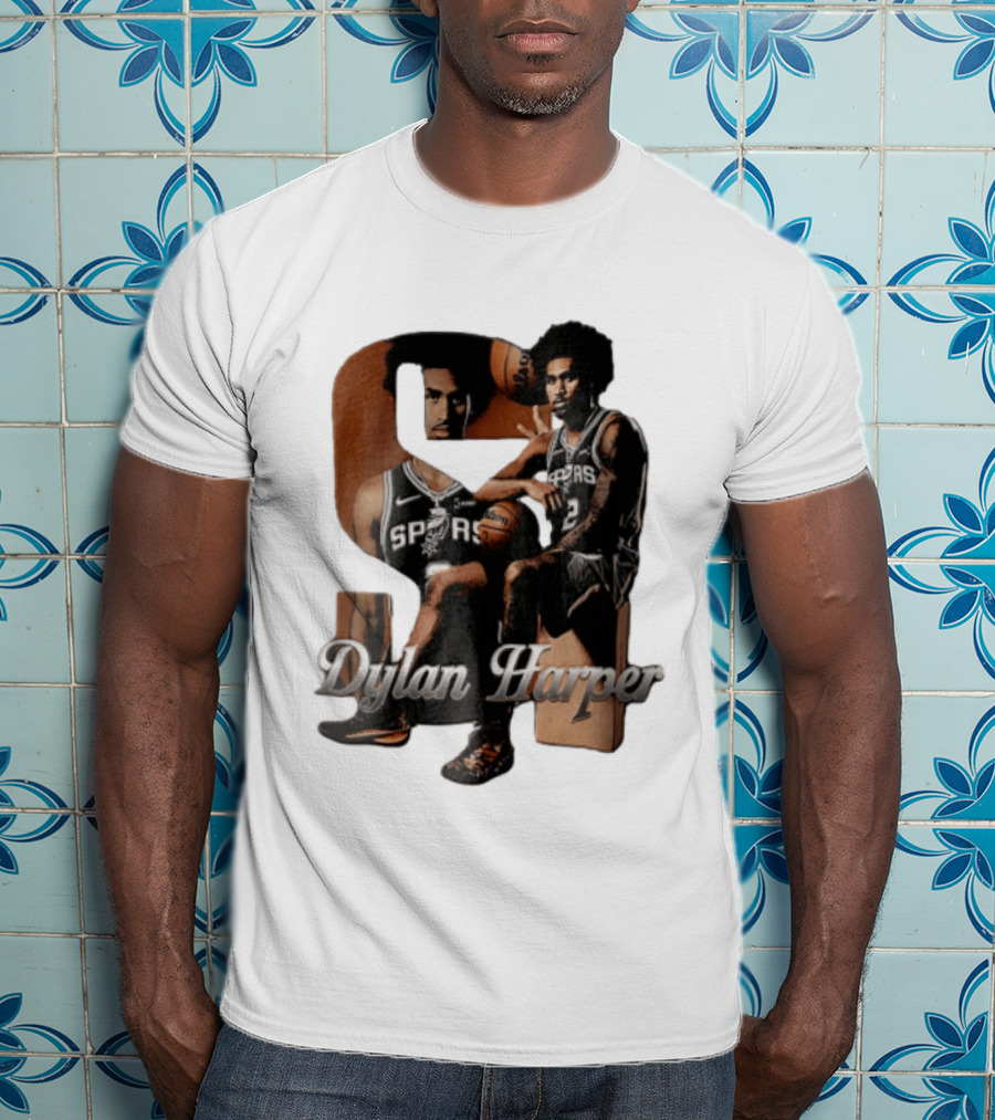San Antonio Spurs Dylan Harper 2 Sitting Holding Basketball T-Shirt