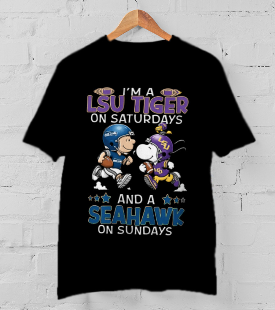 Charlie Brown Snoopy I Am A LSU Tiger On Saturdays And A Seahawk On Sundays T-Shirt