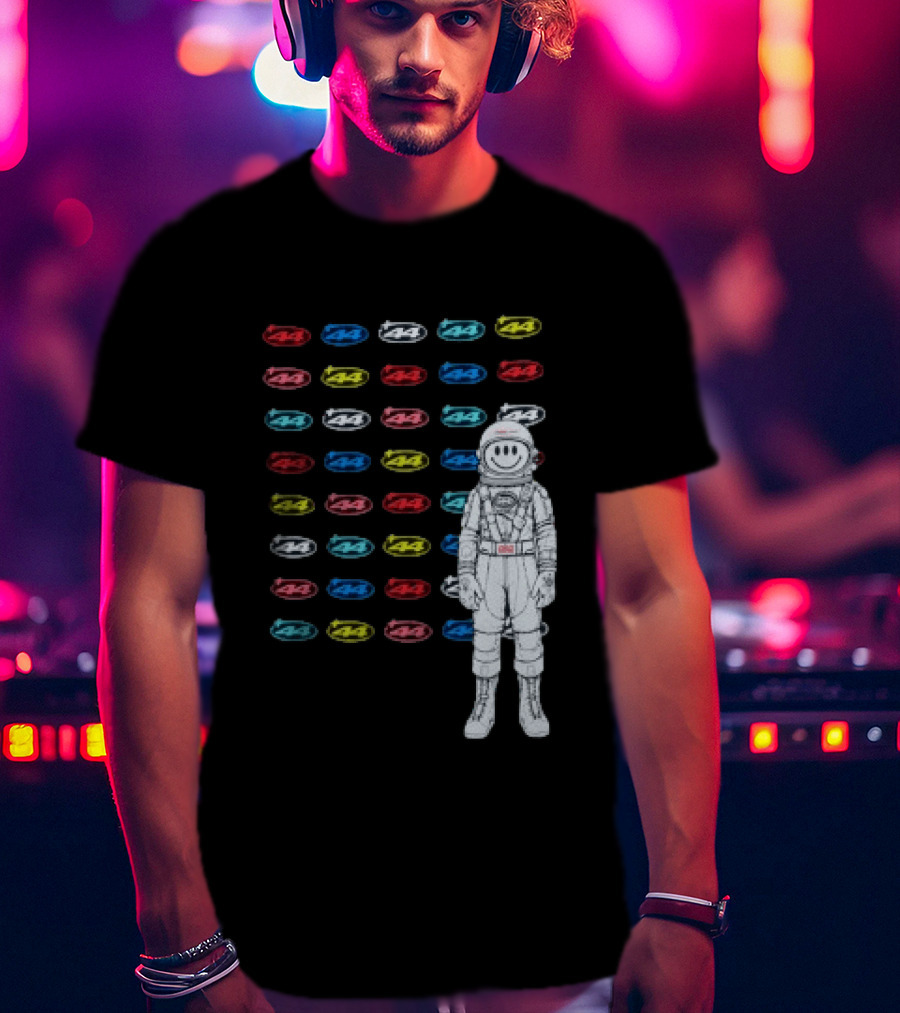 Plus44 Spaceman Heavyweight Astronaut Smile T-Shirt