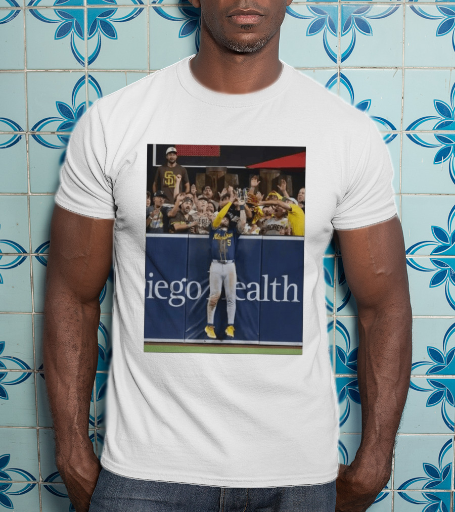 Milwaukee Brewers Garrett Mitchell Incredible Game Saving Catch Padres Fans T-Shirt