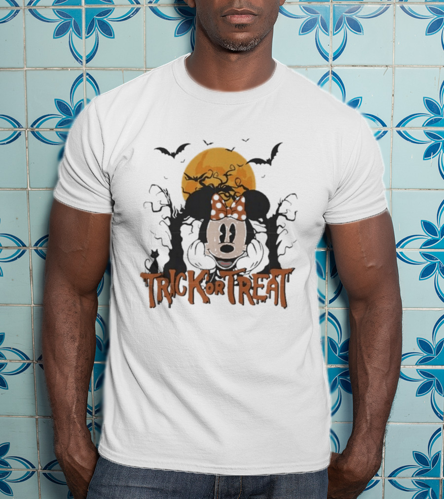 Minnie Mouse Halloween Trick Or Treat Bats And Orange Moon T-Shirt