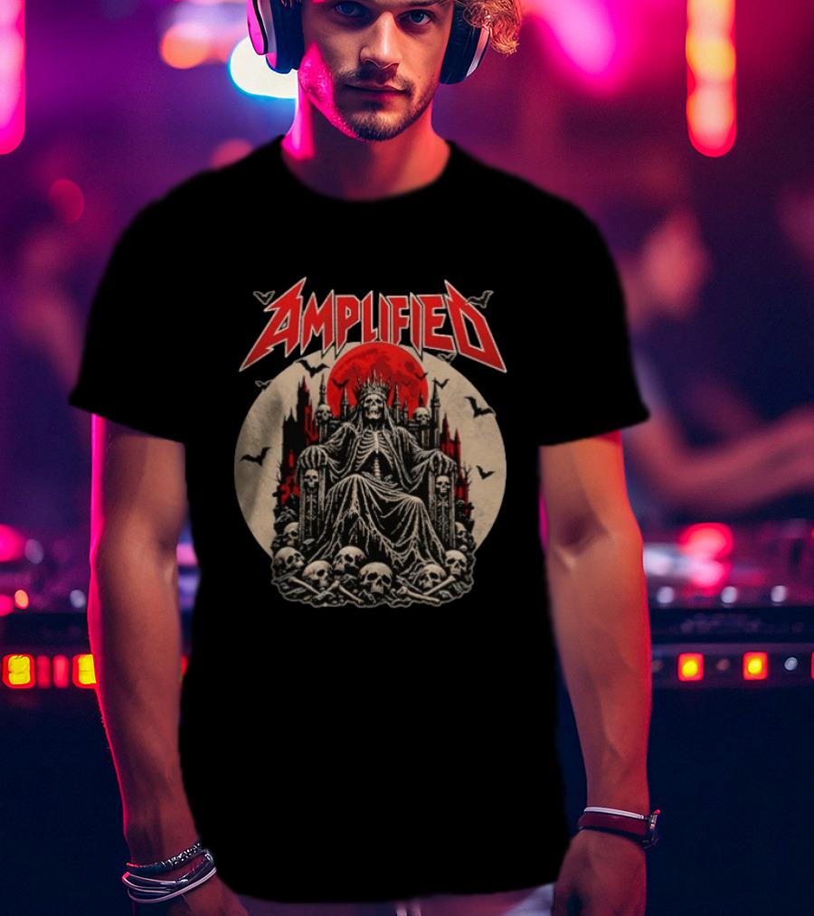 Amplified King Of Skulls Throne Undead Bats Gothic Red Moon T-Shirt