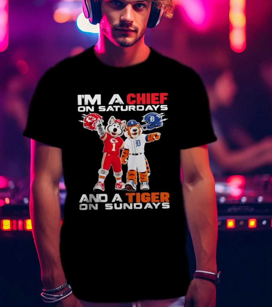 I'm A Chief On Saturdays And A Tiger On Sundays Sports Mascot Helmets T-Shirt