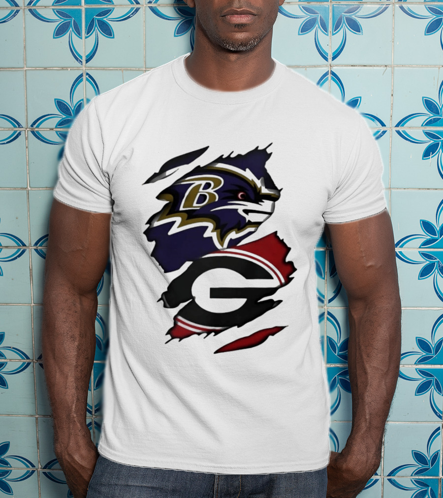 Baltimore Ravens Georgia Bulldogs Split Ripped Fabric T-Shirt