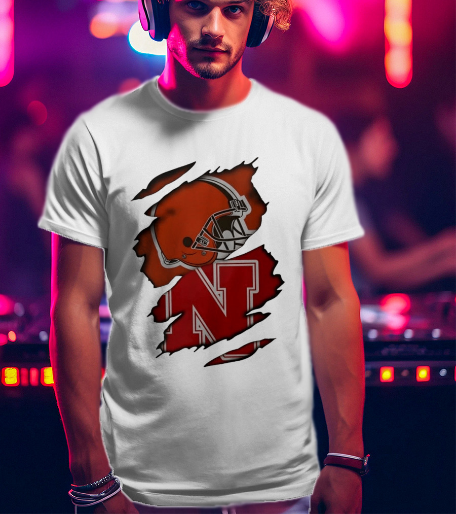 Cleveland Browns Football Helmet Nebraska Cornhuskers N Distressed T-Shirt