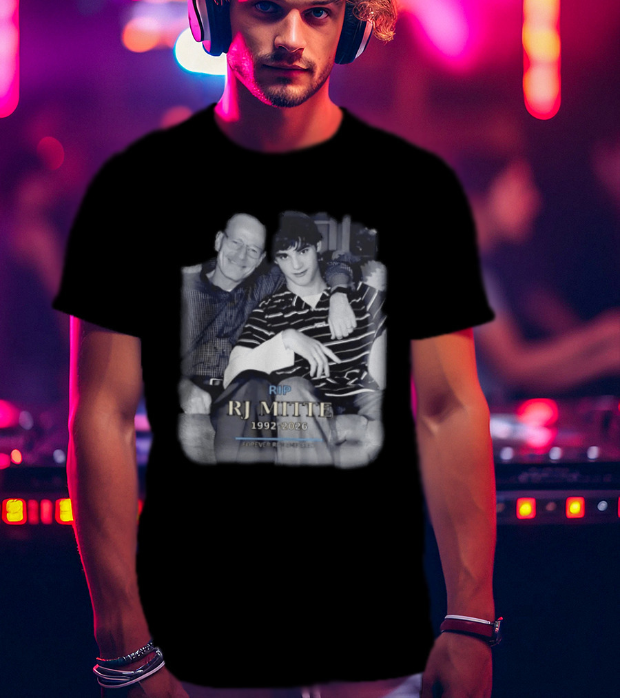 RIP RJ Mitte 1992 2026 Forever Remembered Breaking Bad Memorial T-Shirt