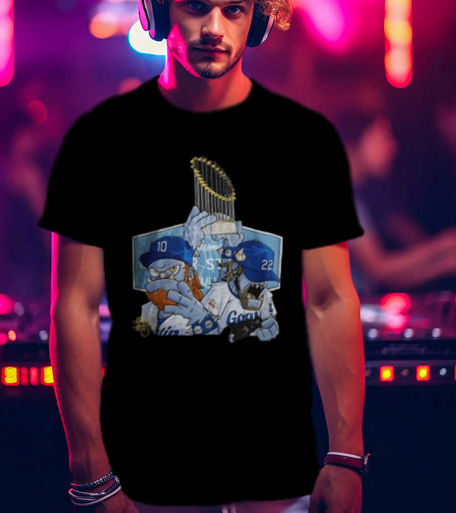 Los Angeles Dodgers Justin Turner Clayton Kershaw Blue Orcs Holding Trophy T-Shirt