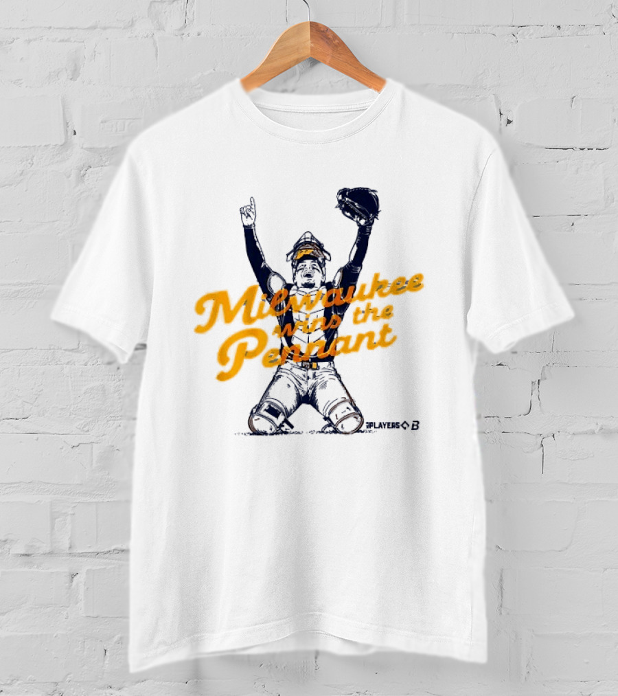 Milwaukee Wins The Pennant Catcher Celebration T-Shirt