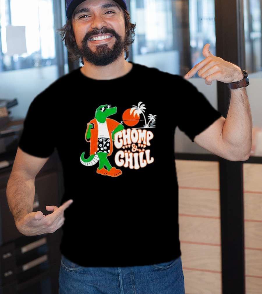 Florida Gators Chomp And Chill Retro Alligator Relaxation Scene T-Shirt