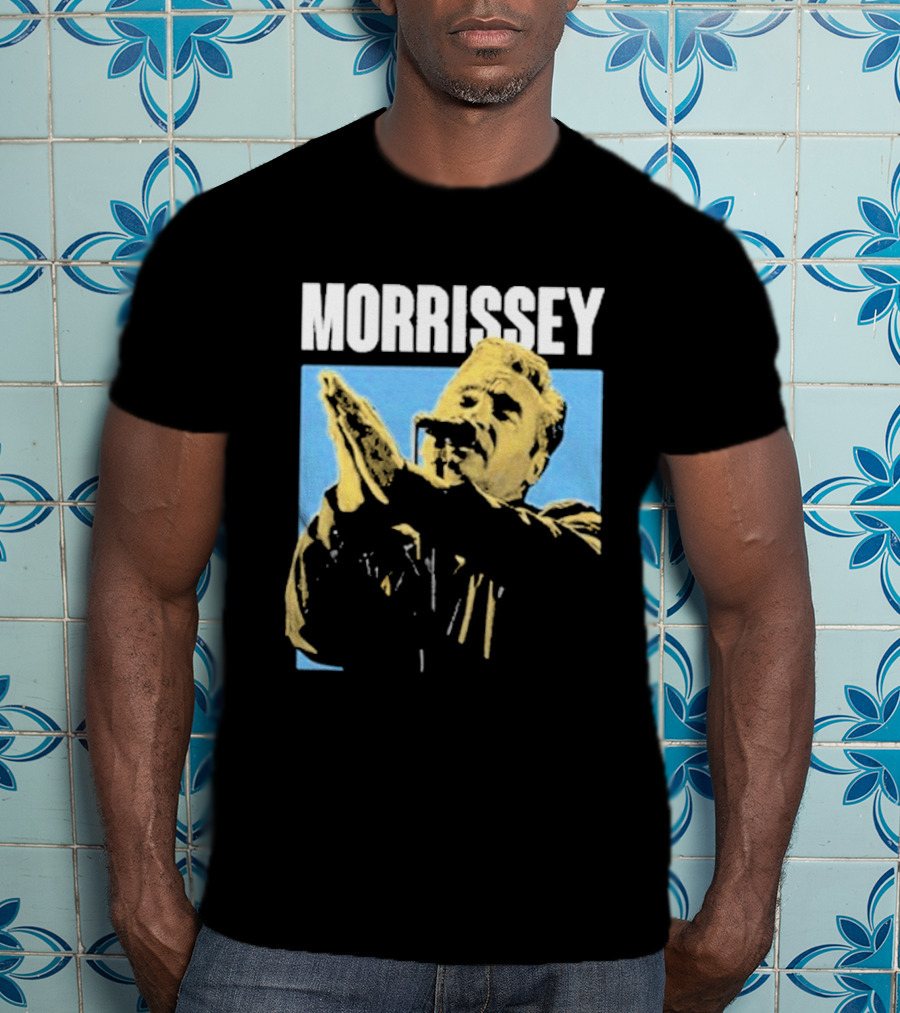 Morrissey Pop Praise Iconic Clapping Microphone T-Shirt