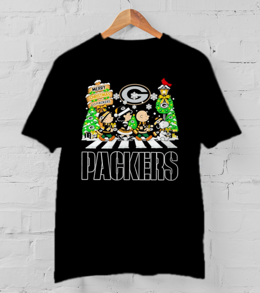Green Bay Packers Peanuts Abbey Road Christmas T-Shirt