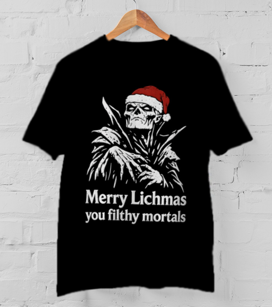 Merry Lichmas You Filthy Mortals Skull In Santa Hat T-Shirt