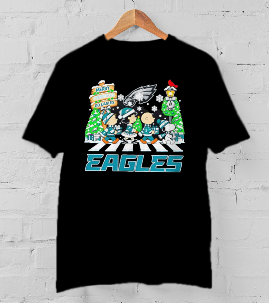 Eagles Peanuts Christmas Abbey Road Merry Christmas Go Eagles T-Shirt