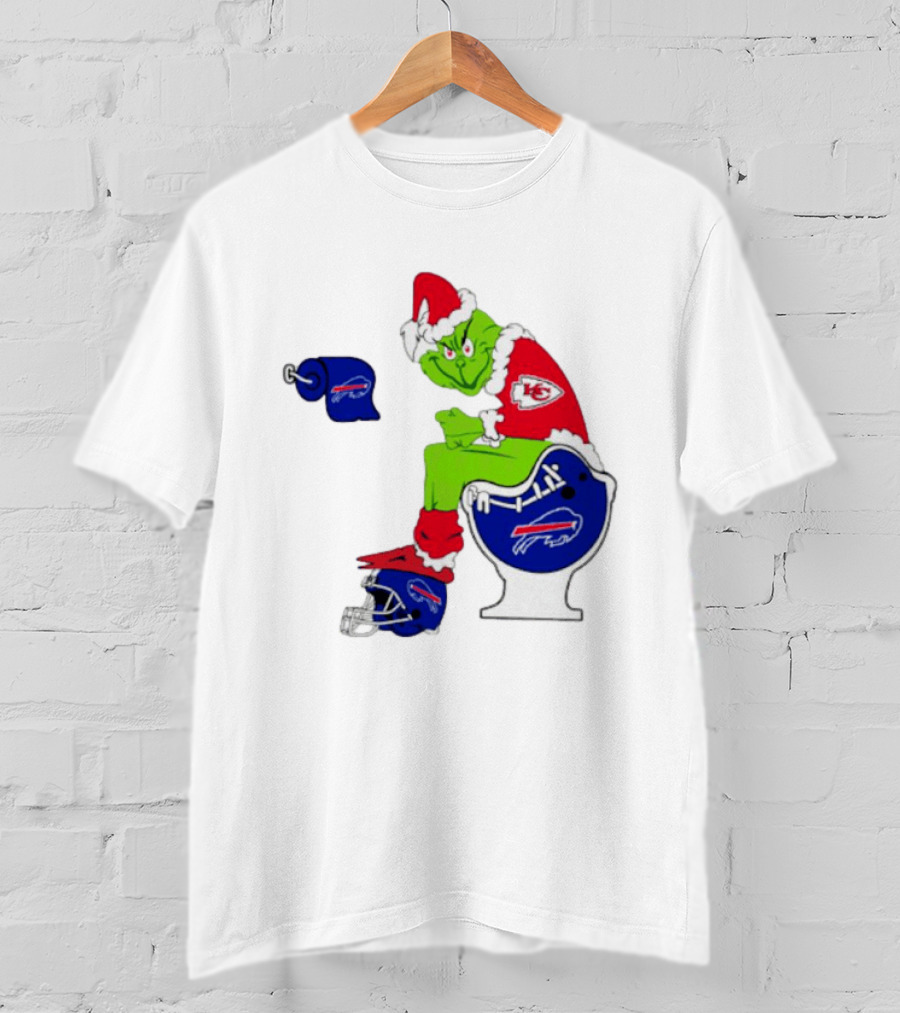 Kansas City Chiefs Grinch Sitting On Buffalo Bills Toilet Football T-Shirt