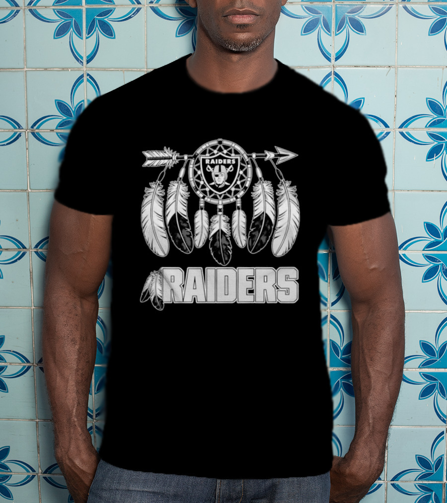 Las Vegas Raiders Arrowhead Dreamcatcher Feathers T-Shirt