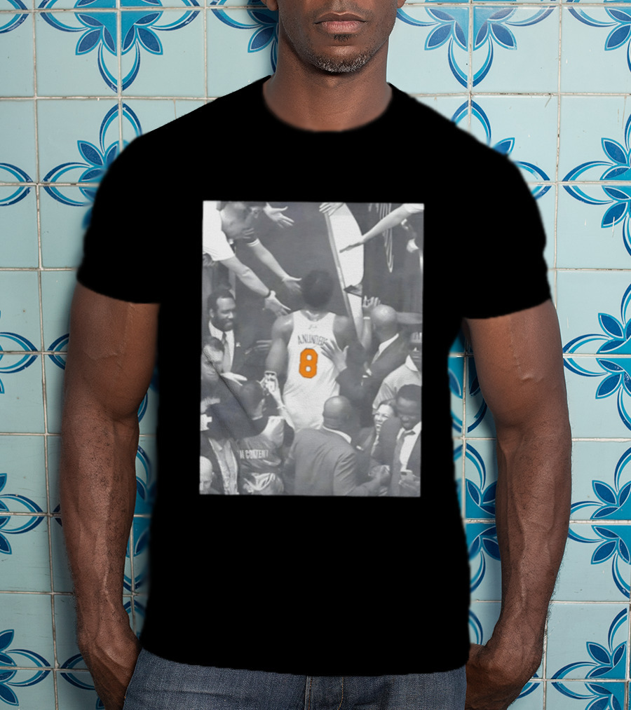 New York Knicks OG Anunoby Number 8 Jersey In Crowd Scene T-Shirt