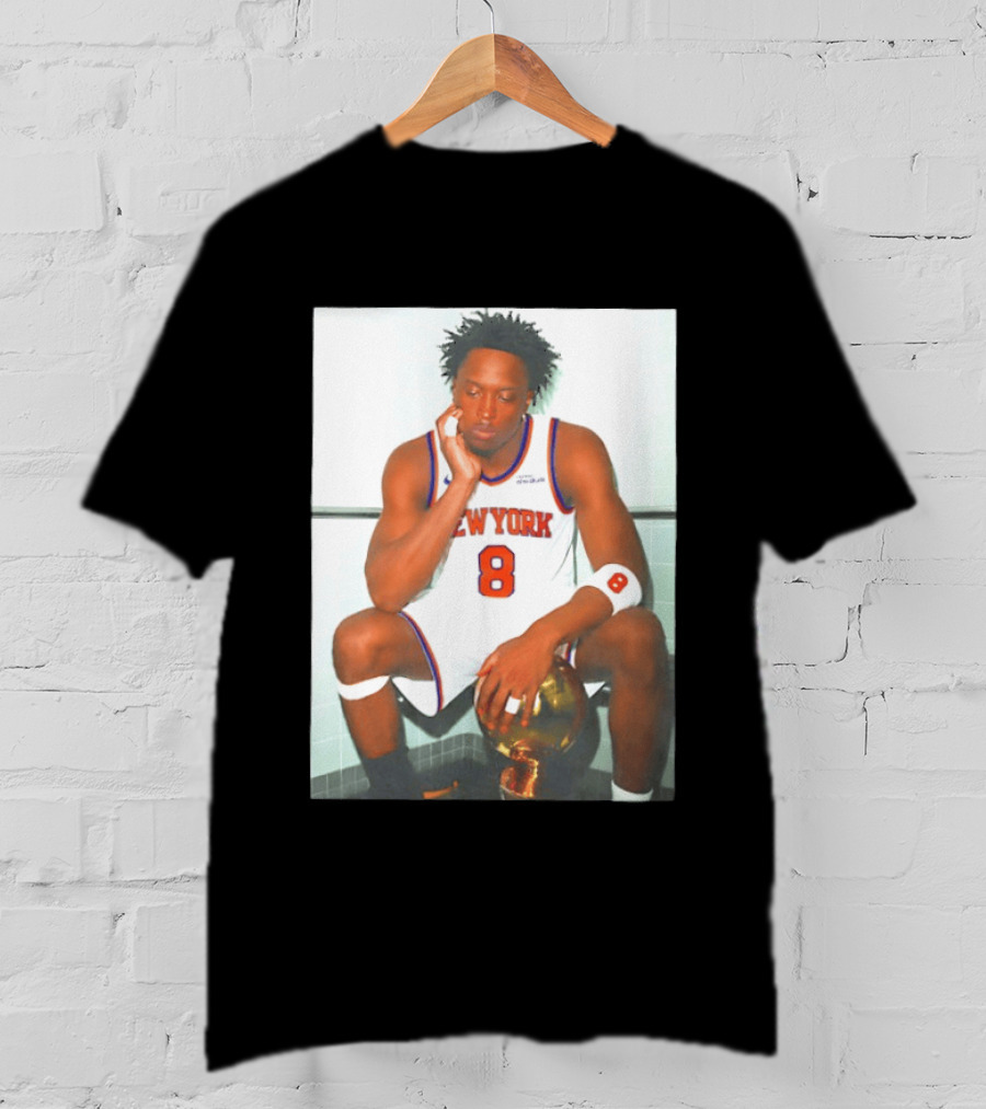 New York Knicks OG Anunoby Wearing Number 8 Jersey Holding Trophy T-Shirt